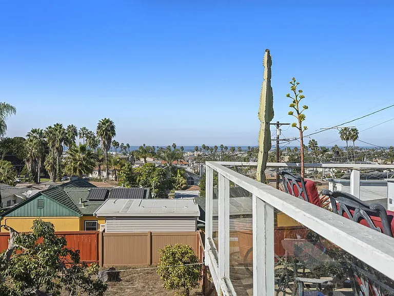 4614 Saratoga Ave — Photo 40