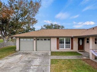 214 Yaupon Dr, Baytown, TX 77520