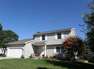 8 Aberdeen Way, Bloomington, IL 61704