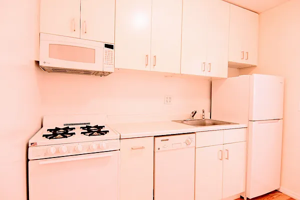 Rented by GPA Realty | media 28