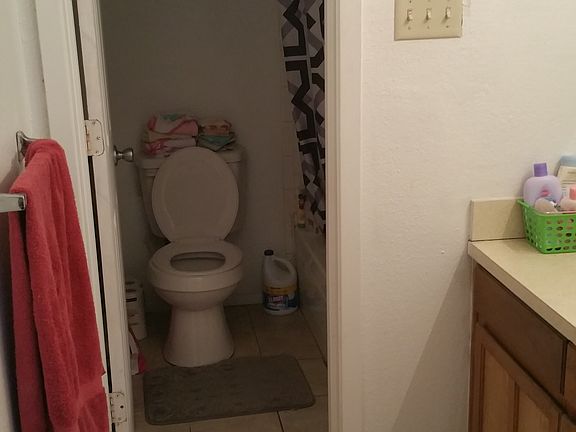 3rd image of 5826 Tinsley Dr