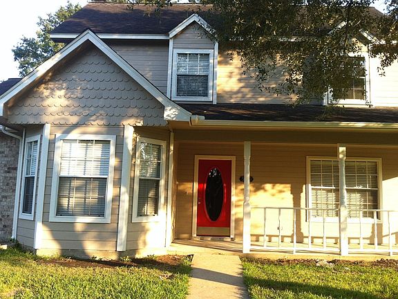 2nd image of 3200 El Camino St