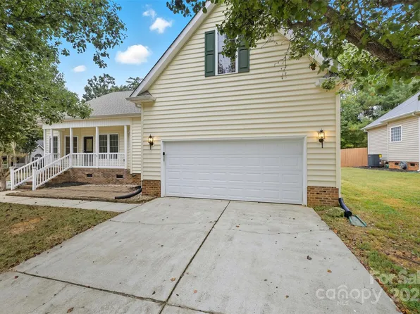 332 Chelveston Dr, Rock Hill, SC 29732