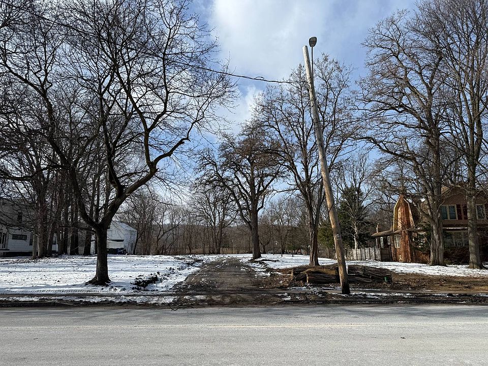 2nd image of 4902 S Salina St