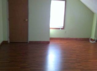 76 Kilburn St APT 3, Fall River, MA 02724