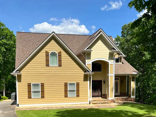 349 Yonah Meadow Dr, Cleveland, GA 30528