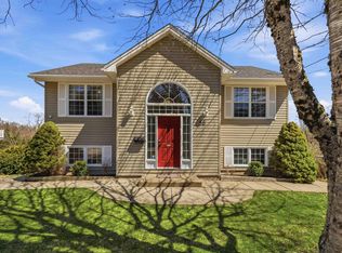 58 Riverwood Dr, Timberlea, NS B3T 1C7