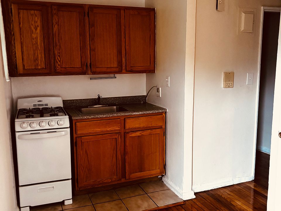 1st image of 14135 85th Rd APT 4D