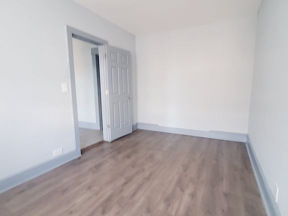 2nd image of 170 Garfield Ave #4R