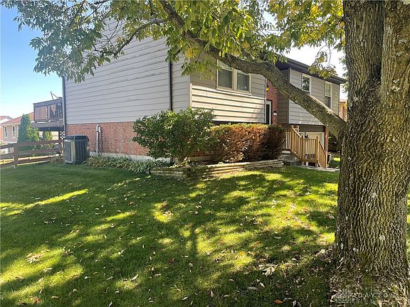 5th image of 2733 Highland Village Ln