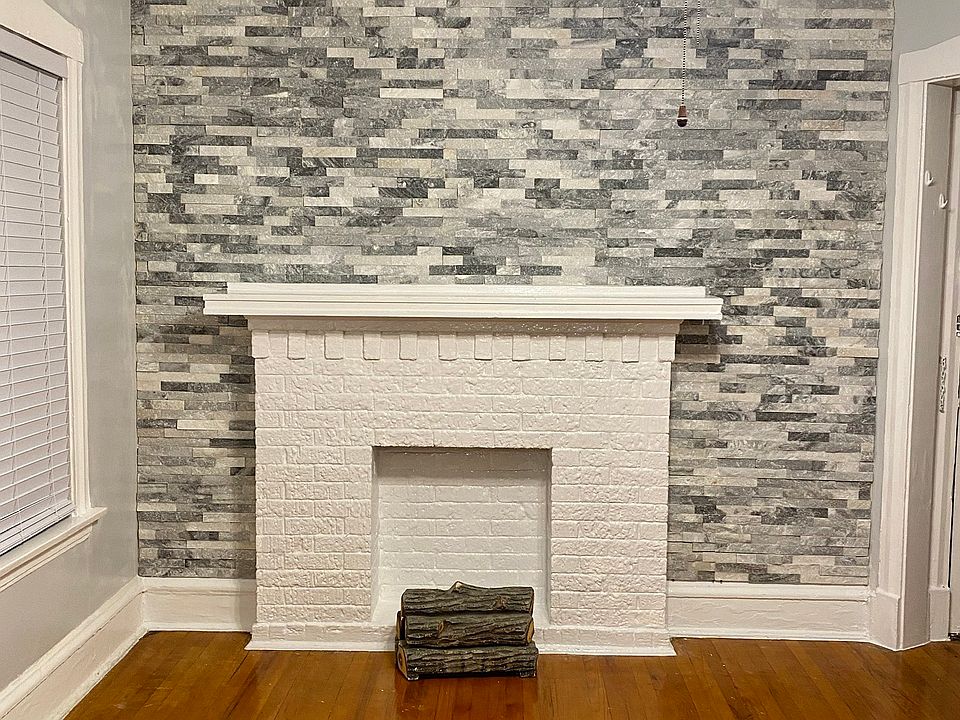 1st image of 1753 W Catalpa Ave APT 1
