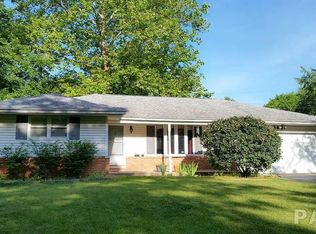 3821 N Walround Ln, Peoria, IL 61615