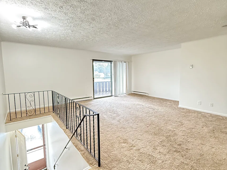 1820 Hudson Ave #3