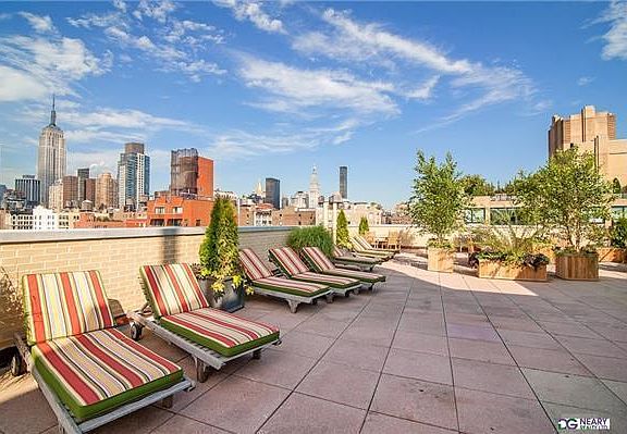 5th image of 160 7th Ave #1406