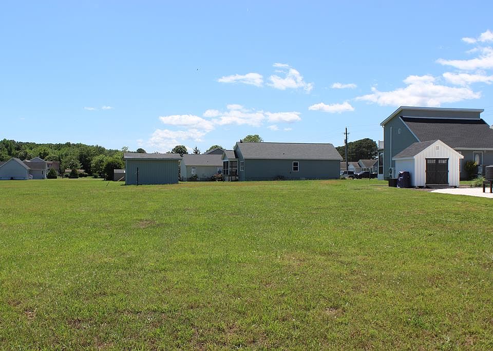 1st image of 112 Davey Jones Blvd #112