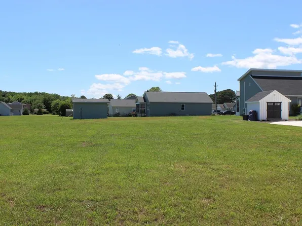 112 Davey Jones Blvd #112, Greenbackville, VA 23356