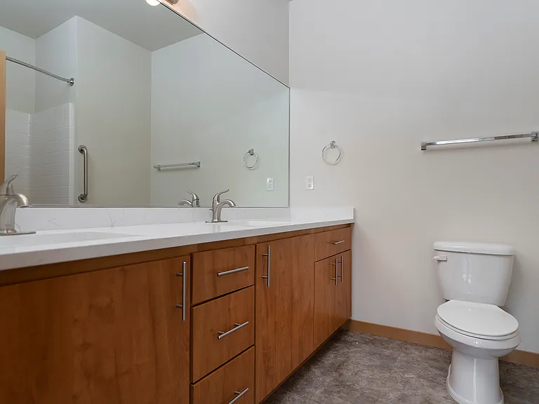 1 Bed 1 Bath Deluxe w/ Den - 940 Sq Ft 1 Bed 1 Bath Deluxe w/ Den - 940 Sq Ft