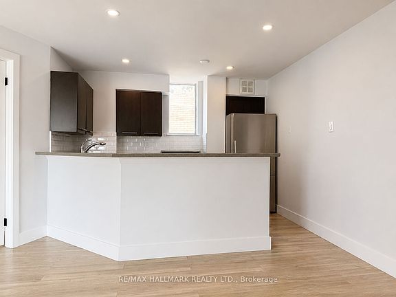5th image of 95 Lombard St #805
