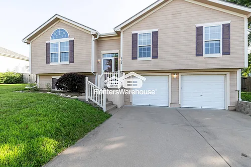 804 Stratford Dr Photo 1