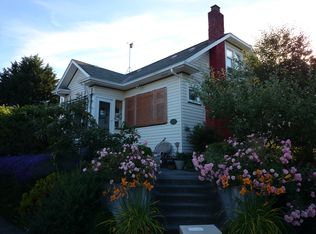 5402 Woodlawn Ave N, Seattle, WA 98103