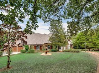 2050 E Oak Shores Dr, Crossroads, TX 76227