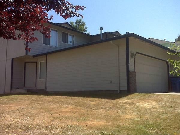 1st image of 7221 NE 14th Ct