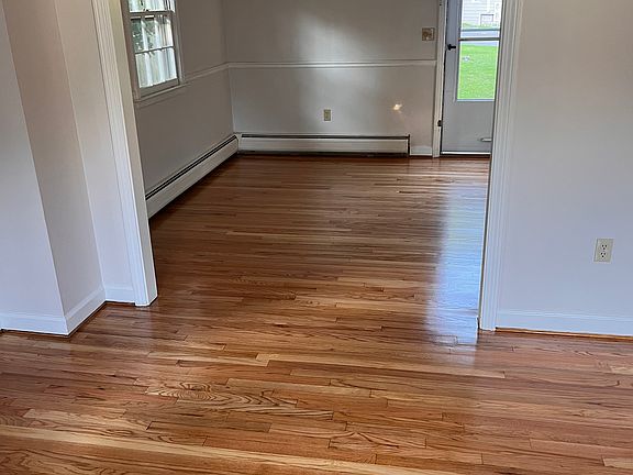4th image of 64 Water St