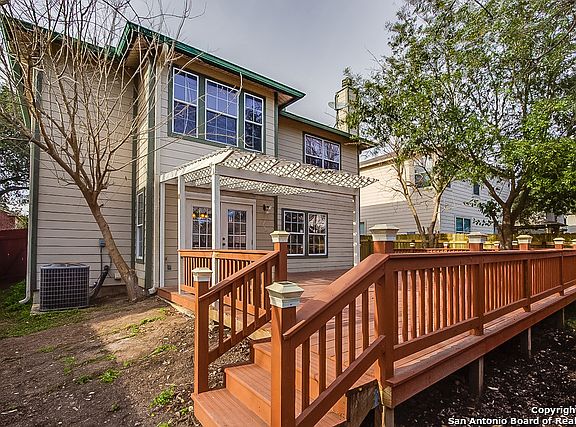 4th image of 14814 Academy Oak