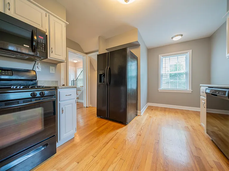 1200 Brentwood Rd — Photo 13