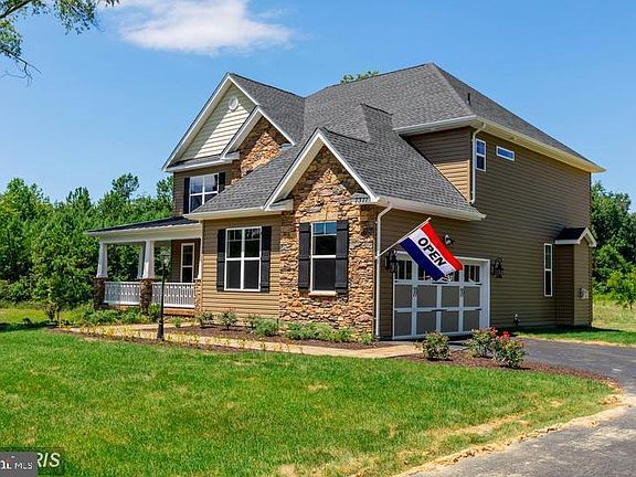 3rd image of 42172 Woody Ln