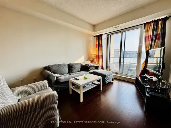 111 Upper Duke Cres #503, Markham, ON L6G 0C8
