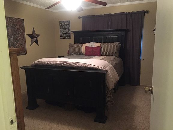 4th image of 1102 Langford Ln
