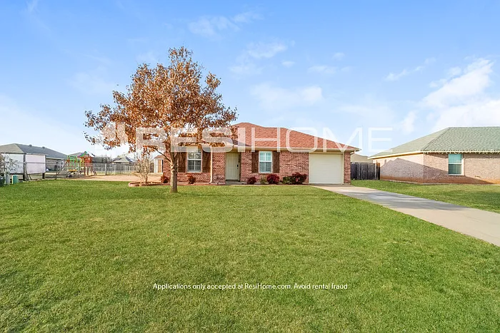 1106 Dogwood Ct — Photo 1