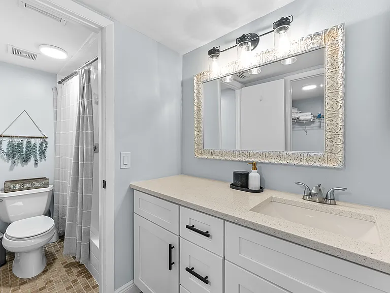 149 Palm Dr #18 — Photo 23