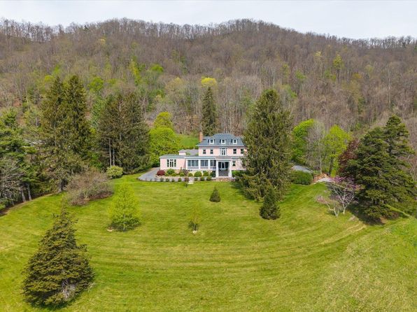 356 Routier Hill Rd, Hot Springs, VA 24445