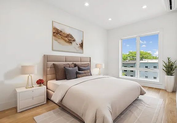 3rd image of 1228 Putnam Ave #3F