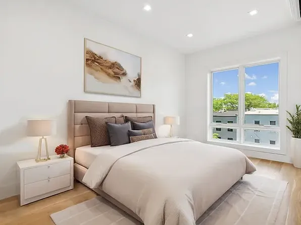 1228 Putnam Avenue 3F image 3 of 6
