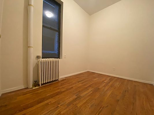 4th image of 309 E 83rd St APT 2F