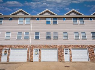 7 Lewis Lndg #7, Morgantown, WV 26505