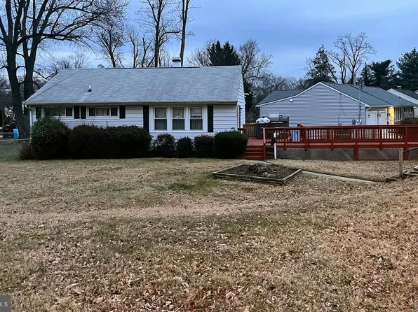 1101 Broadwood Dr, Rockville, MD 20851