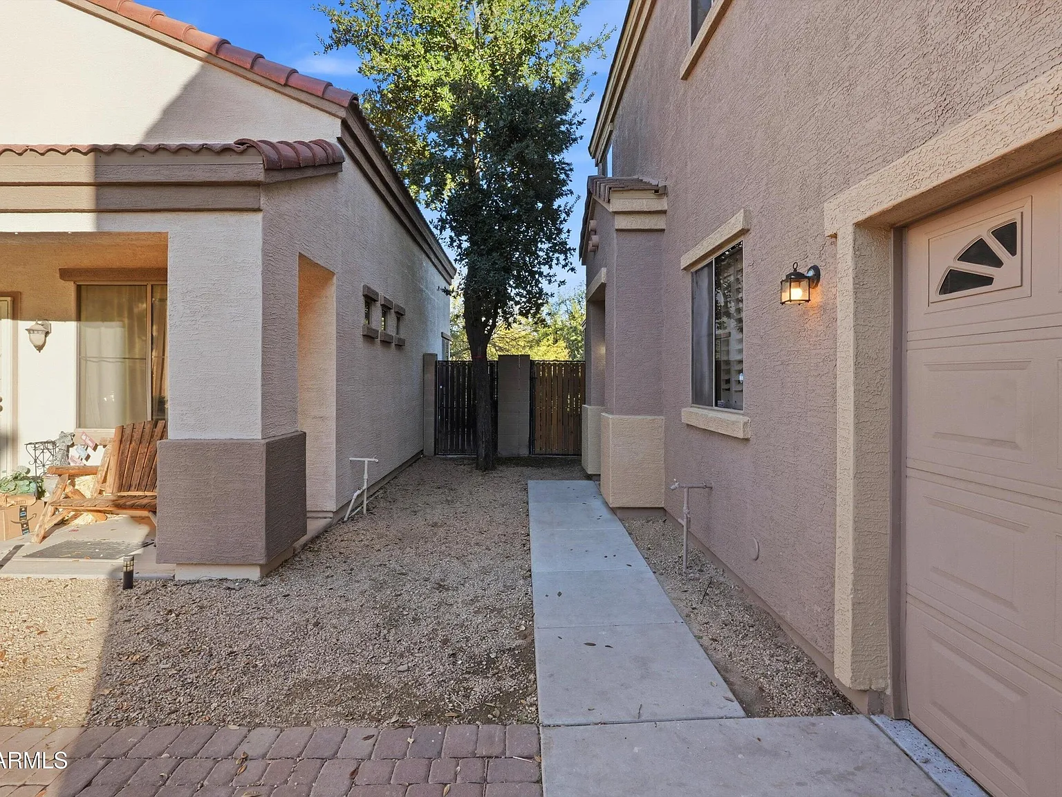 3 bed, 2.5 bath, 1464 sqft, $2,100 — Photo 4