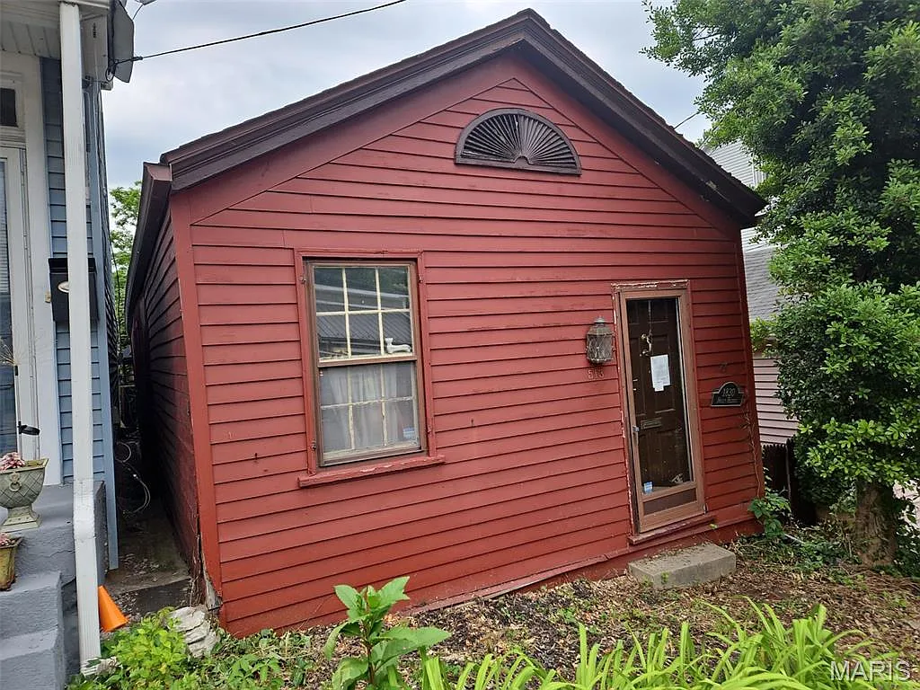 513 State St photo 1