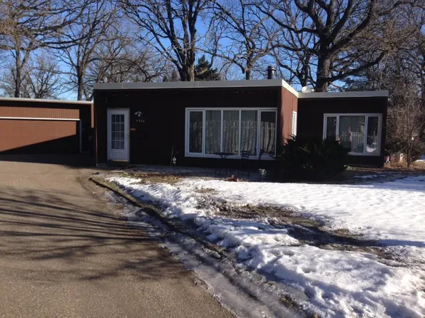 4900 108th St W, Bloomington, MN 55437