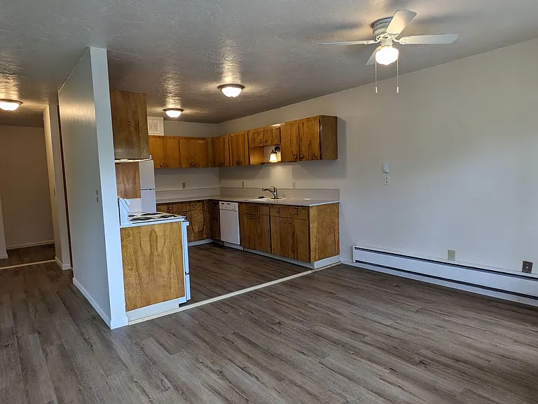 Park Village Apartments — Photo 111