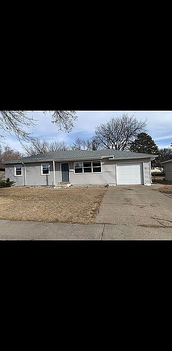 1st image of 1807 Assumption Dr