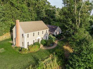 5 Village Ln, Sterling, MA 01564
