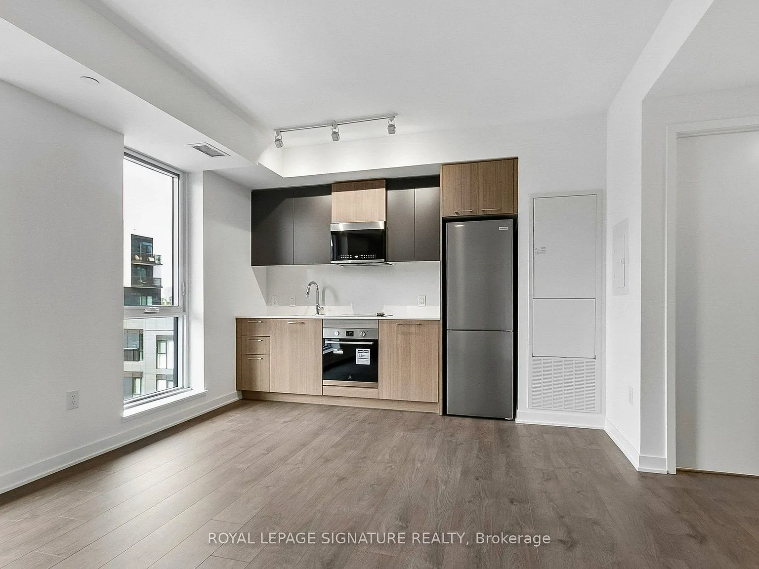 Studio, $1,750 — Photo 4