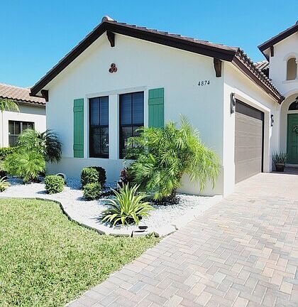 2nd image of 4874 Corrado Ave