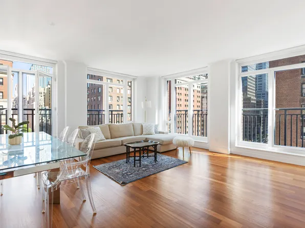 45 Park Avenue image 1 of 8