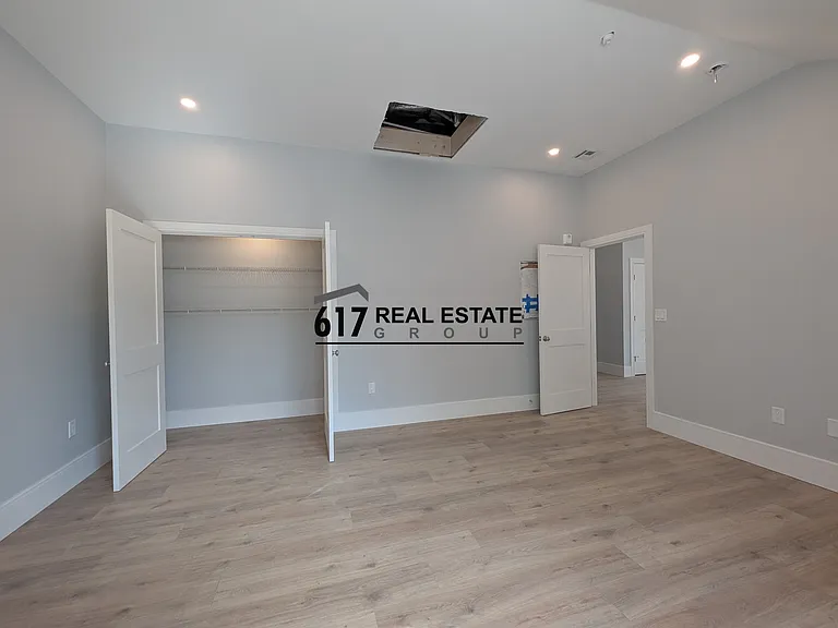 11 Holton St #5 — Photo 10